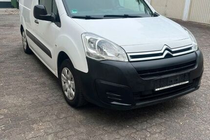 Citroen Berlingo 136.800 km 5.100 &euro; Offenbach 63067