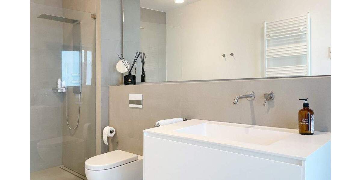 Etagenwohnung Frankfurt am Main Innenstadt - 2 Zimmer, 78 m&sup2;, 2.350&euro; | Angebot:25663755