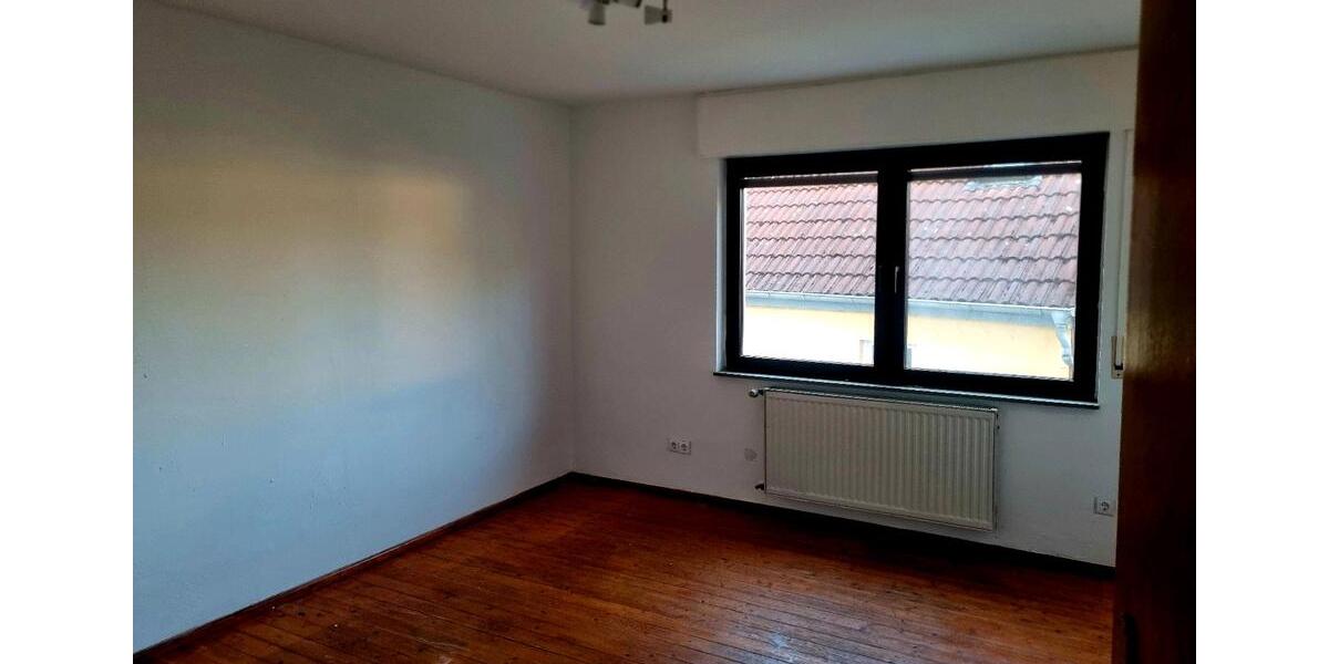 Etagenwohnung Aschaffenburg Damm - 2 Zimmer, 91 m&sup2;, 1.000&euro; | Angebot:26413833