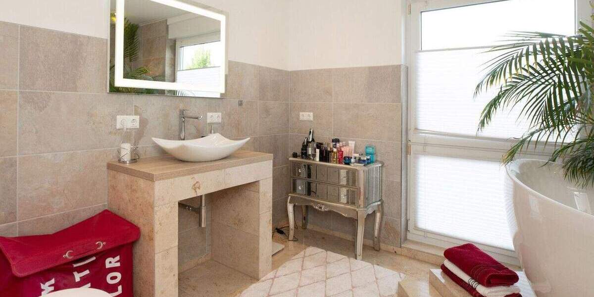 Einfamilienhaus Dreieich / Götzenhain Götzenhain - 9 Zimmer, 378 m&sup2;, 1.450.000&euro; | Angebot:25742877