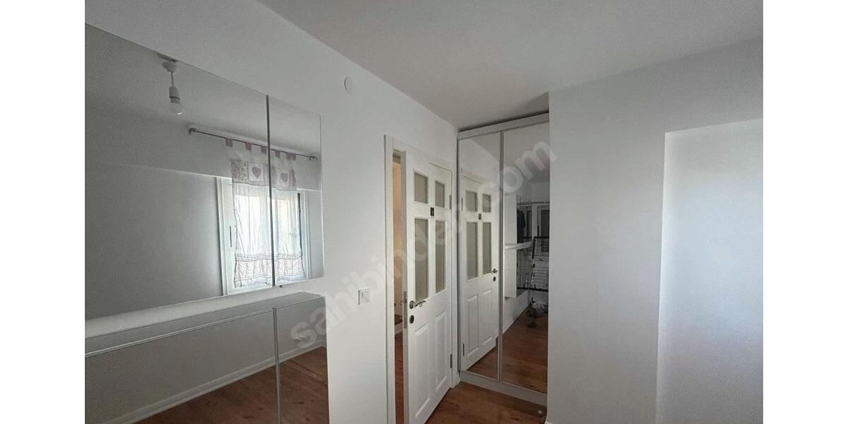 Villa Frankfurt am Main Innenstadt - 4 Zimmer, 120 m&sup2;, 400.000&euro; | Angebot:26619728