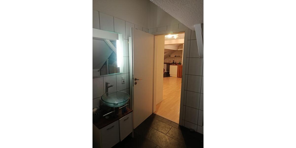 Dachgeschoßwohnung Offenbach am Main - 1.5 Zimmer, 64 m&sup2;, 890&euro; | Angebot:25658957