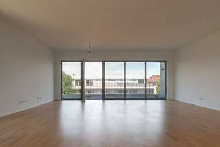 Wohnung Bad Homburg Ober-Eschbach - 3 Zimmer, 152 m&sup2;, 2.350&euro; | Angebot:26980029