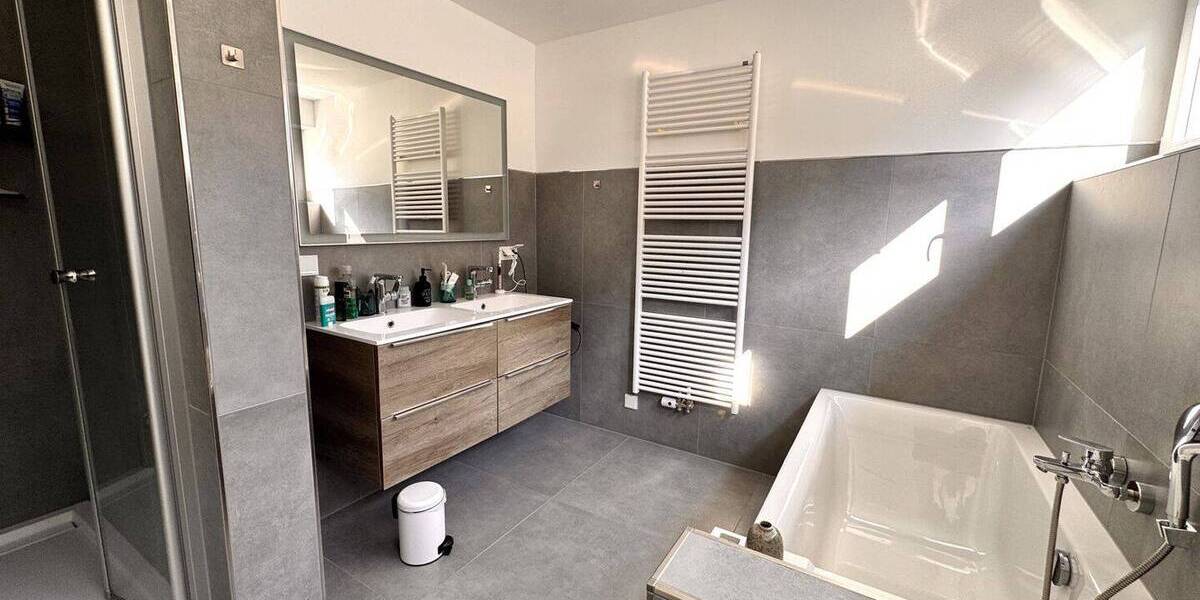 Einfamilienhaus Schwalbach am Taunus - 6 Zimmer, 248 m&sup2;, 1.490.000&euro; | Angebot:25939637