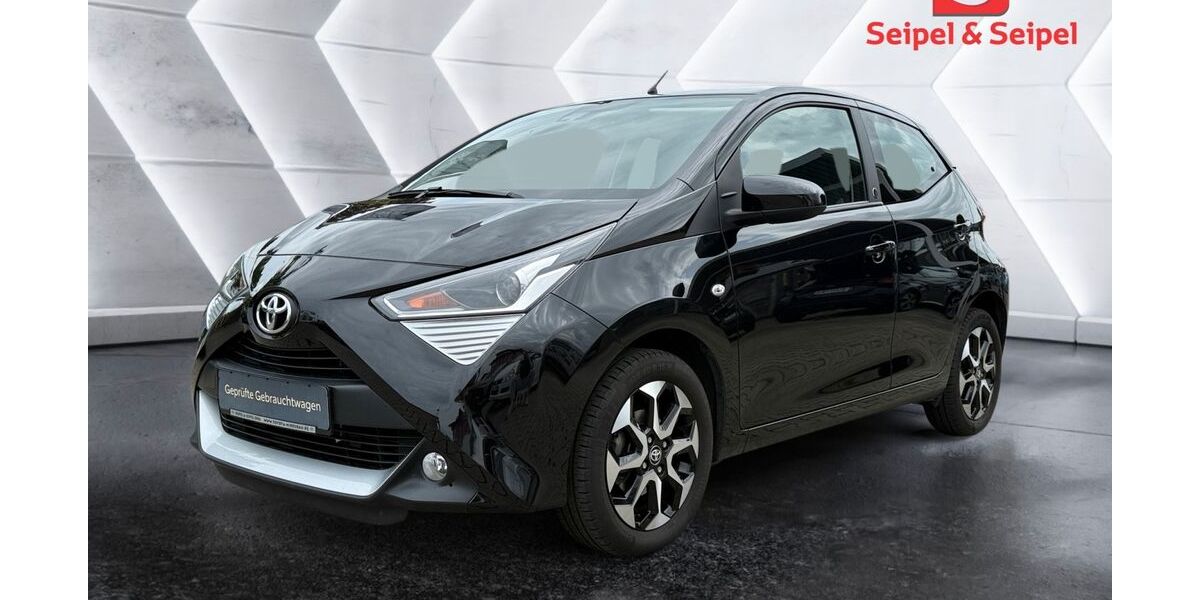 Toyota Aygo (X) 20.951 km 10.990 &euro; Nidderau 61130