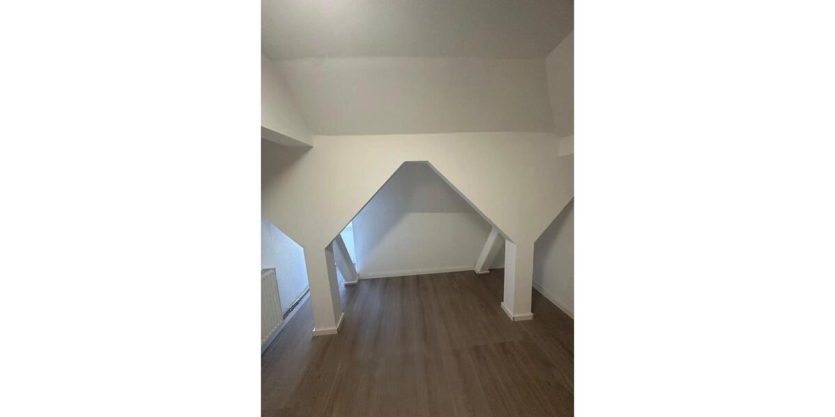 Dachgeschoßwohnung Mühlheim am Main - 3 Zimmer, 65 m&sup2;, 1.200&euro; | Angebot:25365812