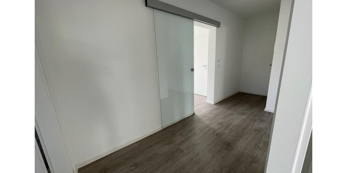 Erdgeschoßwohnung Frankfurt am Main Sossenheim - 3 Zimmer, 69 m&sup2;, 1.550&euro; | Angebot:26427772