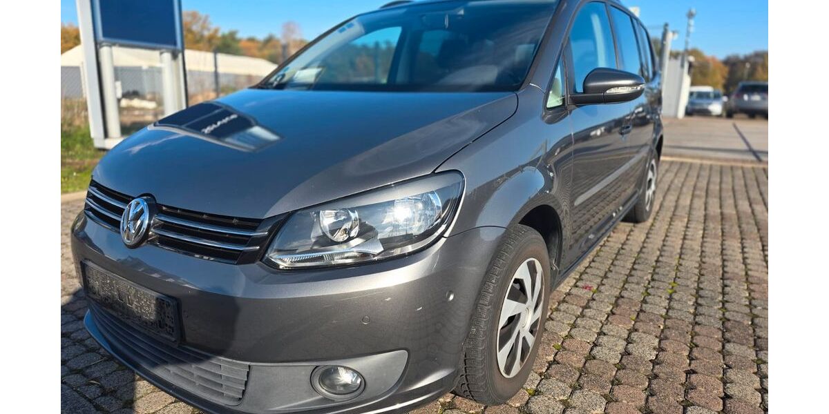 VW Touran 134.400 km 6.900 &euro; Kleinostheim 63801