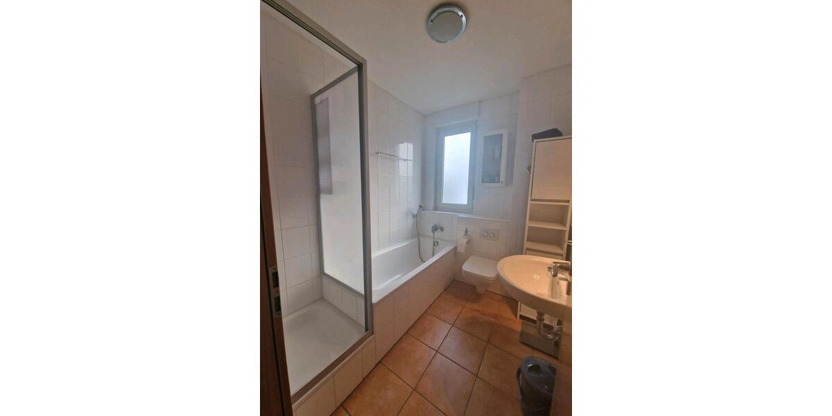 Etagenwohnung Frankfurt am Main Eschersheim - 2 Zimmer, 58 m&sup2;, 1.200&euro; | Angebot:25999902