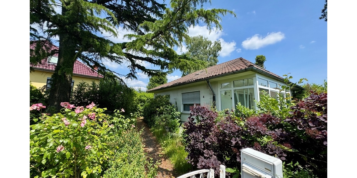 Oberursel - Oberstedten: Großzügiges Grundstück mit Altbestand! - Einfamilienhaus Oberursel | Angebot:22081672