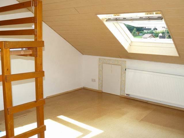 Investition für die Zukunft: Familienfreundliche Doppelhaushälfte mit Garten - Einfamilienhaus Geiselbach | Angebot:12819455