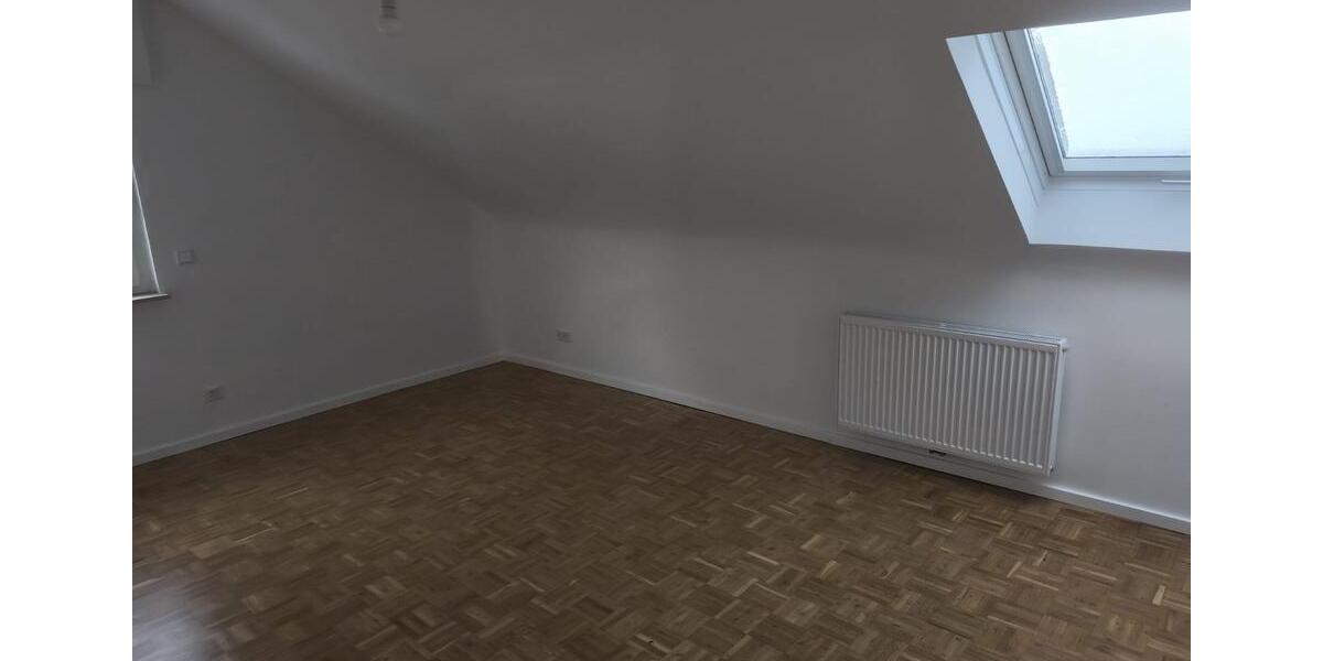 Etagenwohnung Mühlheim am Main - 3.5 Zimmer, 87 m&sup2;, 1.200&euro; | Angebot:25956838