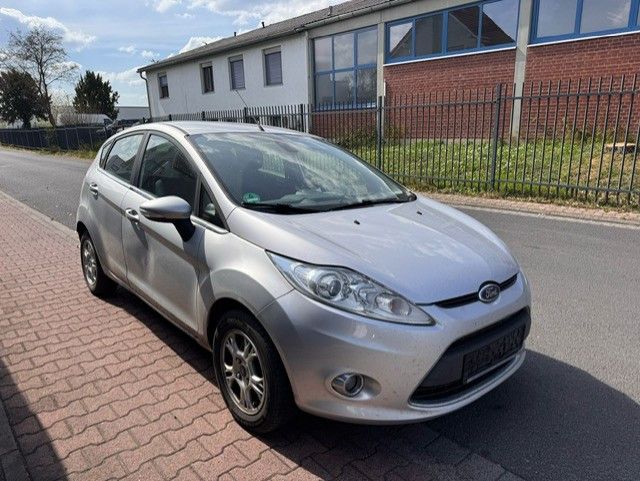 Ford Fiesta 250.251 km 2.330 &euro; Hanau 63452