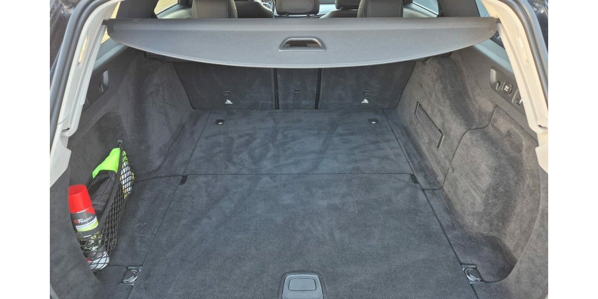 Mercedes-Benz E 400 d T 4M Standheizung, Rückfahrkamera, AHK, Co 200.000 km 19.890 &euro; Rodgau 63110