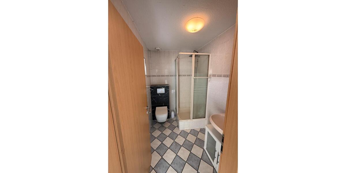 Etagenwohnung Bad Homburg vor der Höhe Gonzenheim - 2 Zimmer, 80 m&sup2;, 1.200&euro; | Angebot:25295602