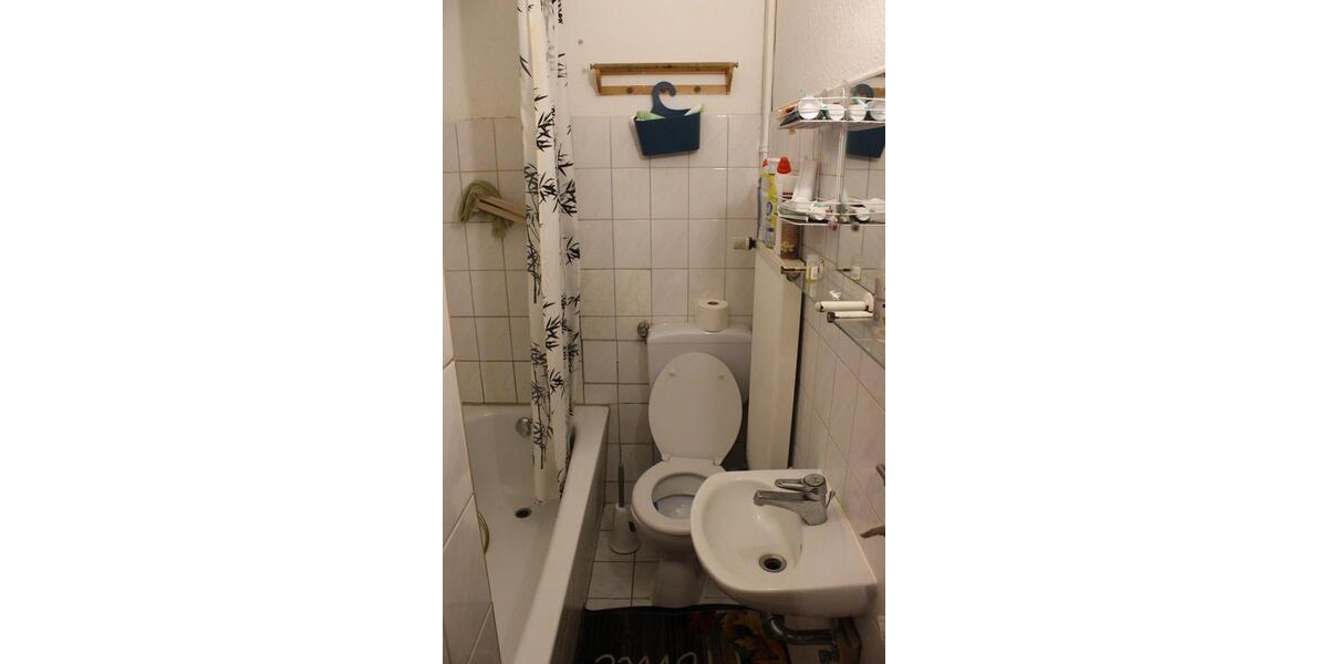 Etagenwohnung Frankfurt am Main - 2 Zimmer, 50 m&sup2;, 600&euro; | Angebot:25917651