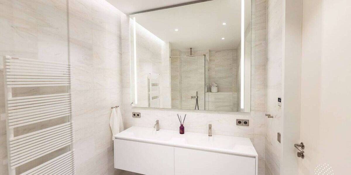 Etagenwohnung Frankfurt am Main Innenstadt - 2 Zimmer, 85 m&sup2;, 1.595.000&euro; | Angebot:26480228