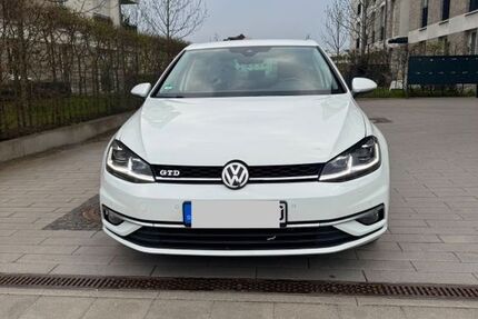 VW Golf 139.821 km 13.900 &euro; Offenbach am Main 63067