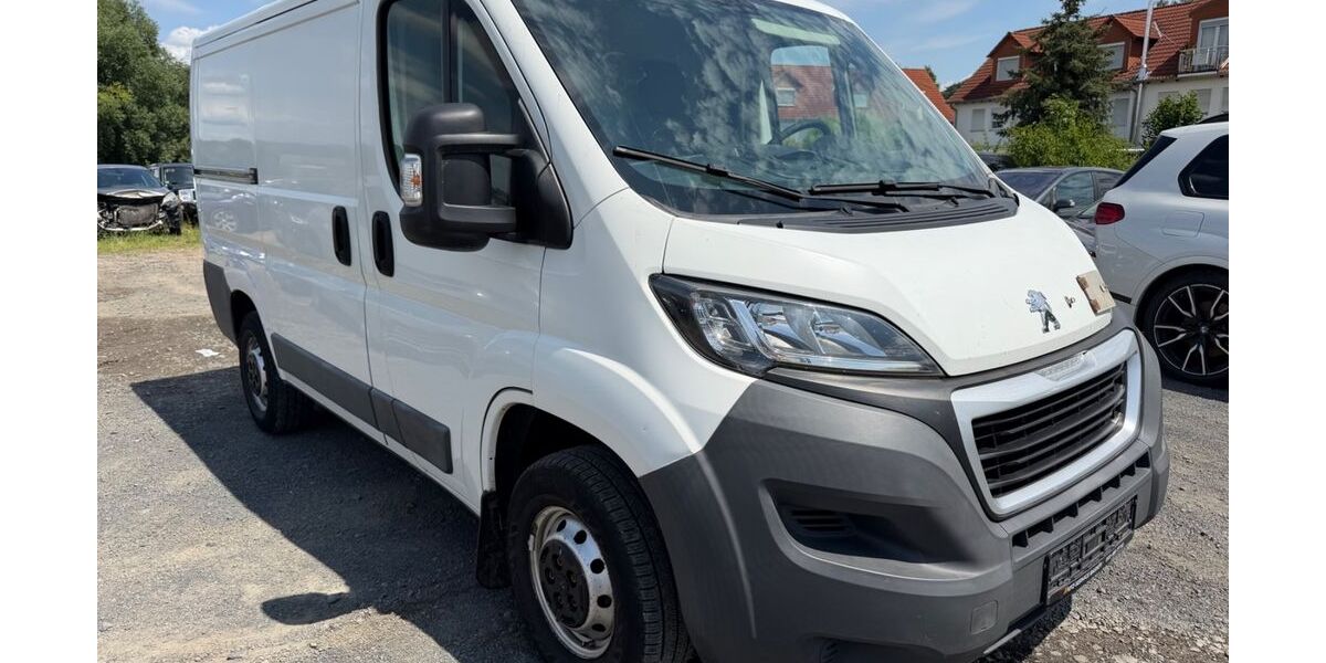 Peugeot Boxer 282.000 km 4.400 &euro; Büdingen 63654