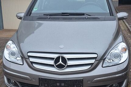 Mercedes-Benz B 200 107.000 km 4.900 &euro; Hanau 63454