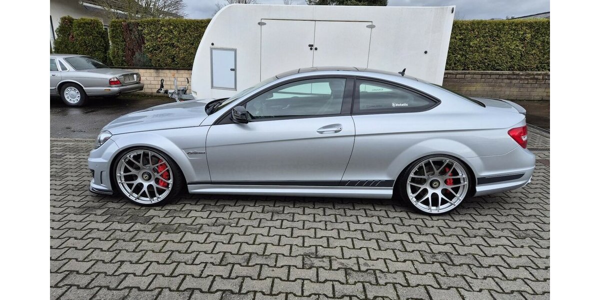 Mercedes-Benz C 63 AMG Coupe Edition 507 Panoramadach 138.000 km 57.900 &euro; Rodgau 63110