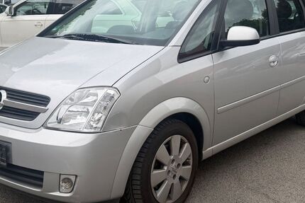 Opel Meriva 170.000 km 1.950 &euro; FRANKFURT 65933