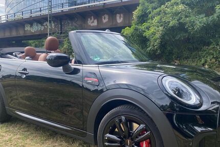Mini John Cooper Works Cabrio 54.000 km 26.400 &euro; Frankfurt am Main 60594