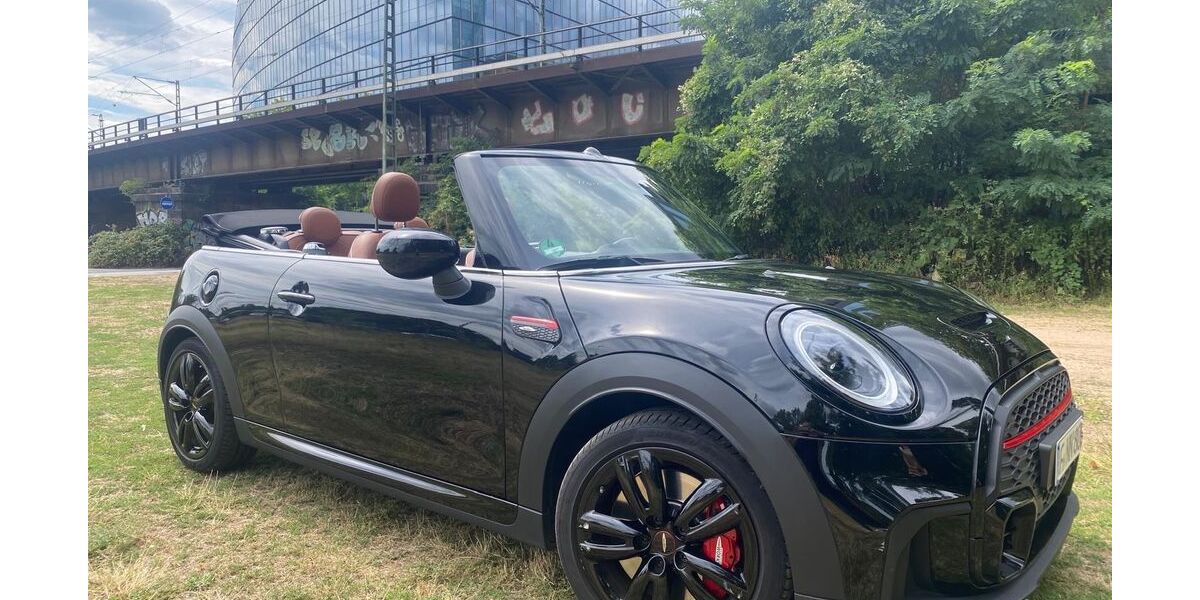 Mini John Cooper Works Cabrio 54.000 km 26.400 &euro; Frankfurt am Main 60594