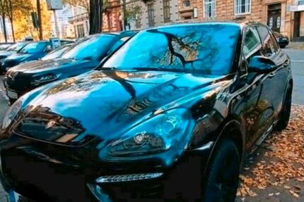 Porsche Cayenne 215.000 km 23.500 &euro; Frankfurt am Main 65933