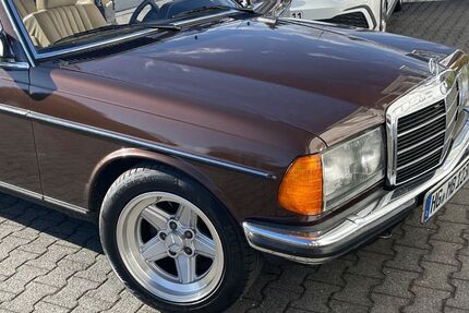 Mercedes-Benz 280 140.000 km 20.000 &euro; Friedrichsdorf 61381