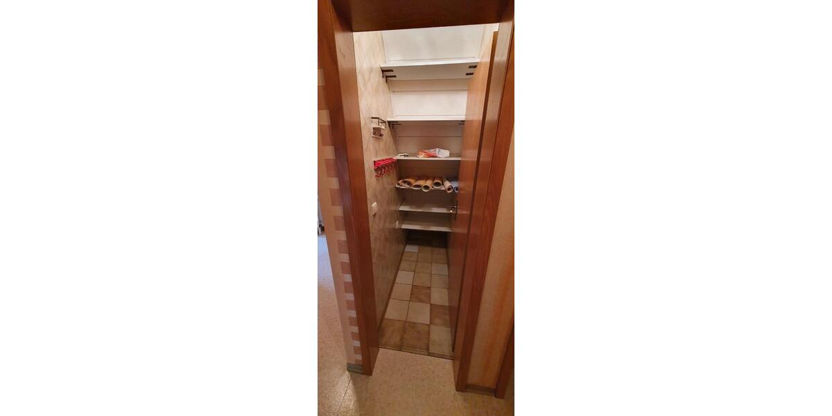 Etagenwohnung Dreieich - 3 Zimmer, 88 m&sup2;, 900&euro; | Angebot:24716505