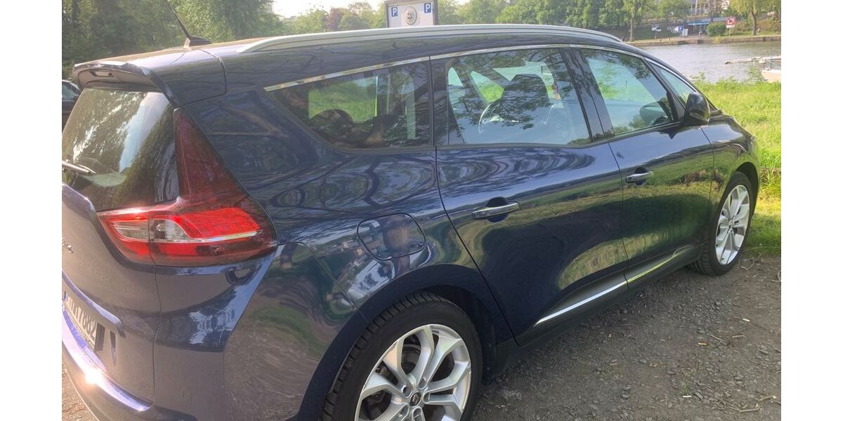 Renault Grand Scenic 125.000 km 11.700 &euro; Frankfurt am Main 60386