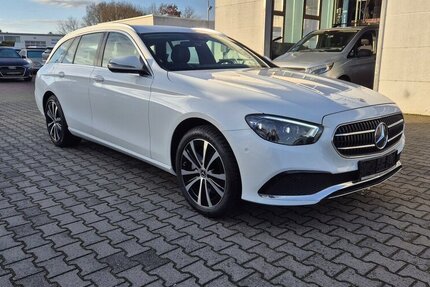 Mercedes-Benz E 300 e T Avantgarde AHK, LED, Rückfahrkamera, App 55.700 km 28.590 &euro; Rodgau 63110