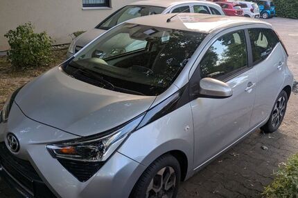 Toyota Aygo (X) 9.633 km 12.200 &euro; Oberursel 61440
