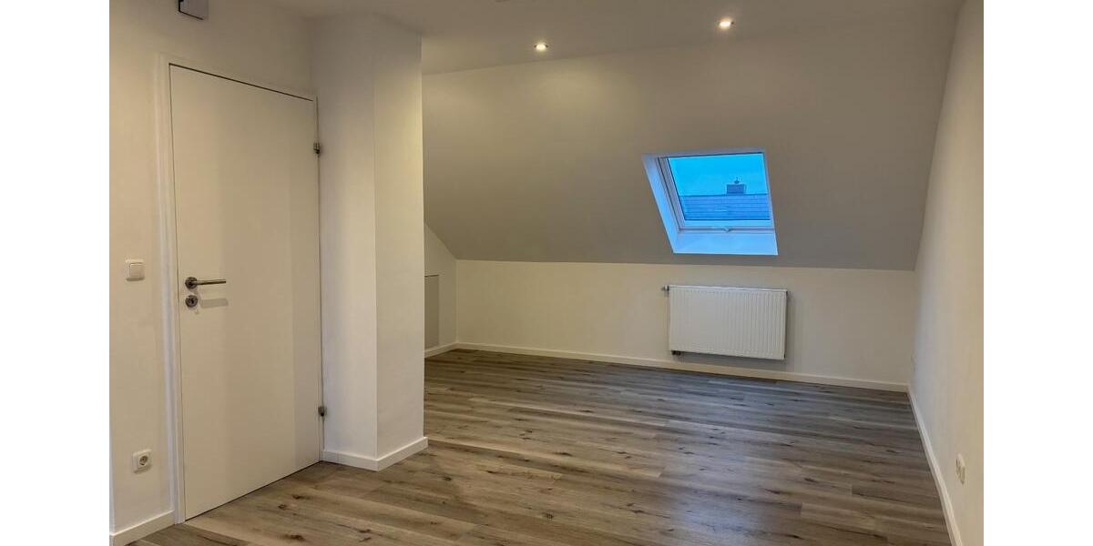 Reihenhaus Frankfurt am Main Bonames - 4.5 Zimmer, 138 m&sup2;, 2.000&euro; | Angebot:25429521