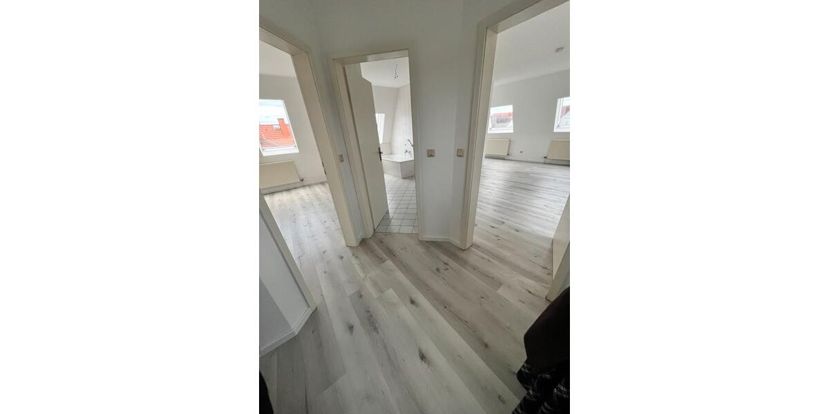 Dachgeschoßwohnung Kelsterbach - 2 Zimmer, 60 m&sup2;, 900&euro; | Angebot:26442729