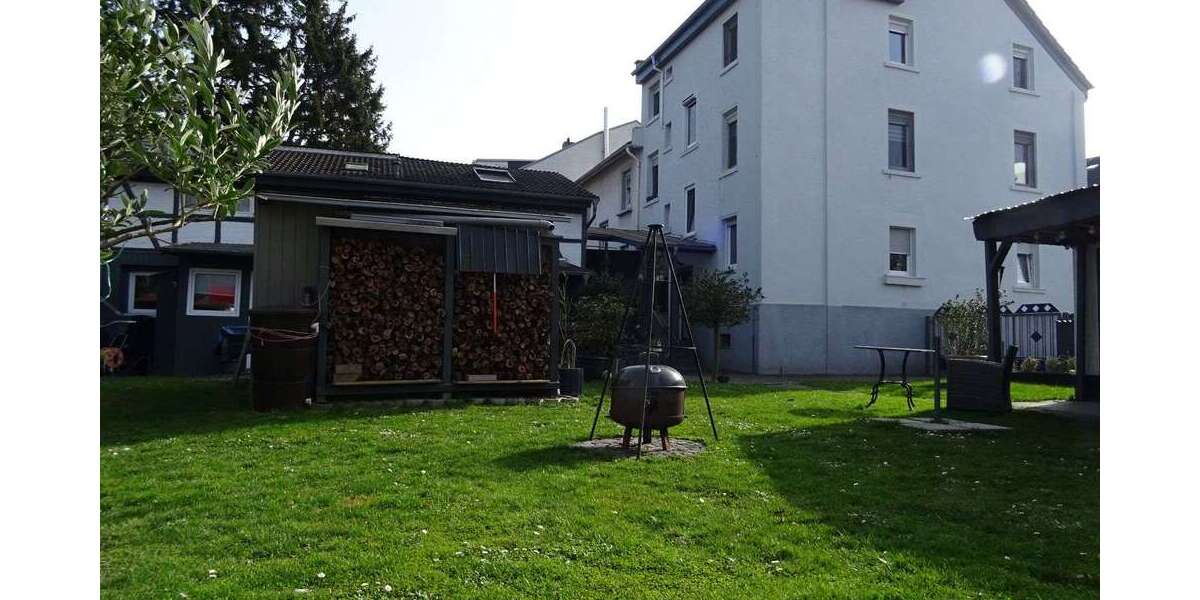 Einfamilienhaus Frankfurt am Main Nord-Ost - 7 Zimmer, 170 m&sup2;, 895.000&euro; | Angebot:26033456