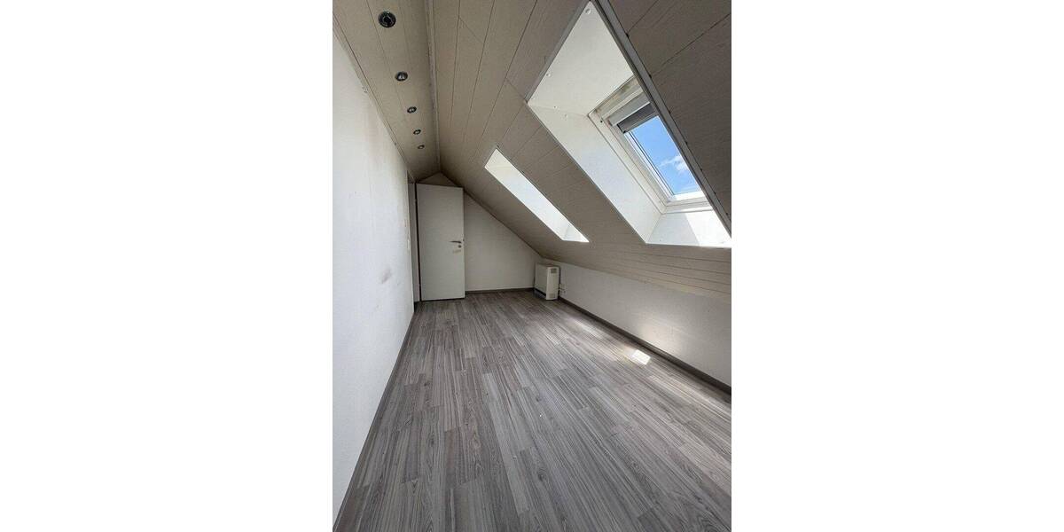 Etagenwohnung Bruchköbel - 4 Zimmer, 79 m&sup2;, 199.000&euro; | Angebot:26866312