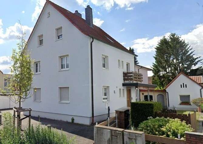 Einfamilienhaus Niederdorfelden - 14 Zimmer, 320 m&sup2;, 785.000&euro; | Angebot:23929181