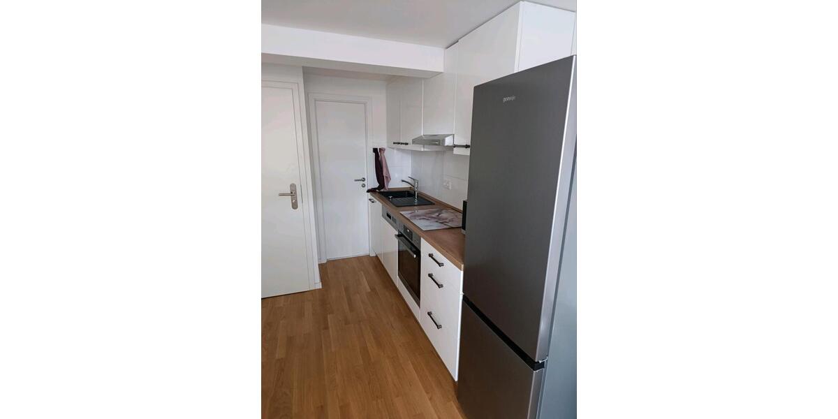 Etagenwohnung Kelsterbach - 1 Zimmer, 90 m&sup2;, 1.800&euro; | Angebot:24780765