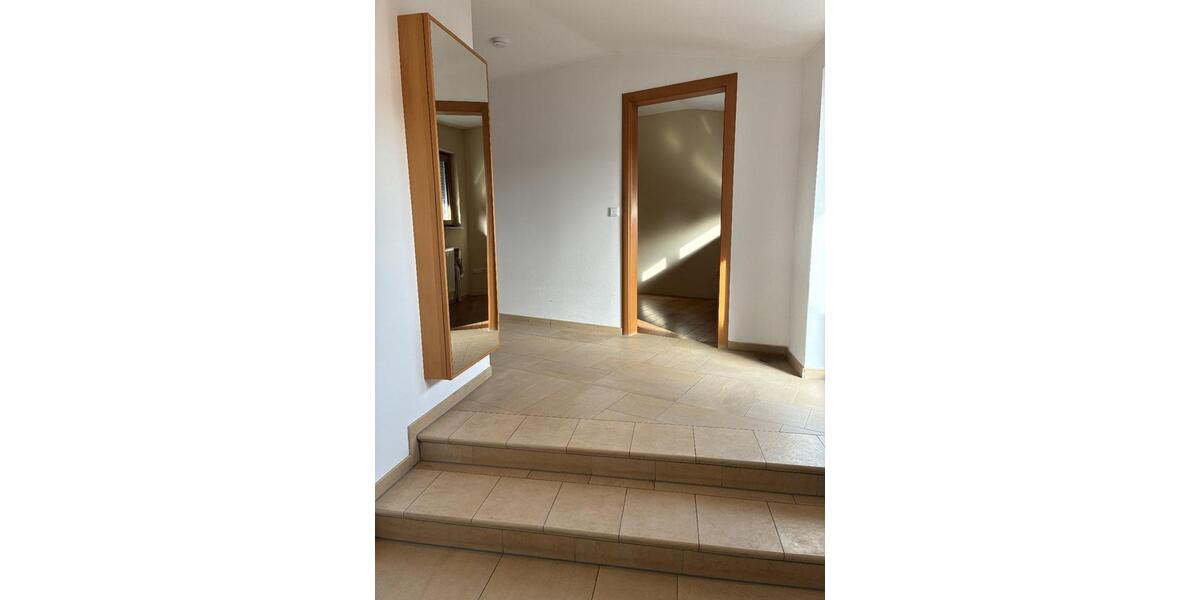Einfamilienhaus Groß-Umstadt Umstadt - 9 Zimmer, 220 m&sup2;, 3.000&euro; | Angebot:25415646