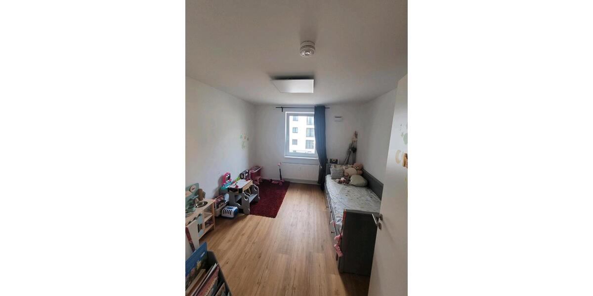 Etagenwohnung Hanau Großauheim - 3 Zimmer, 93 m&sup2;, 1.400&euro; | Angebot:25831936
