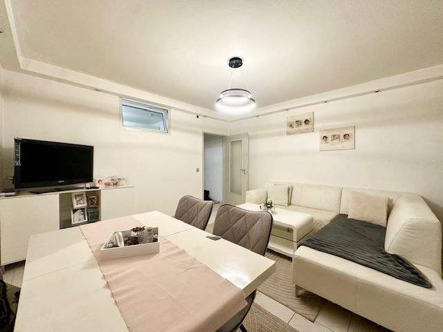 Etagenwohnung Dietzenbach - 4 Zimmer, 74 m&sup2;, 135.000&euro; | Angebot:25690818