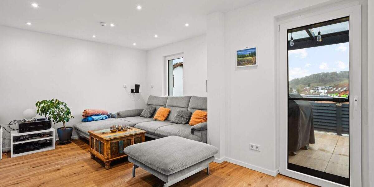 Einfamilienhaus Gelnhausen - 6 Zimmer, 196 m&sup2;, 875.000&euro; | Angebot:25685338