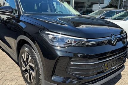 VW Tiguan 9.865 km 37.850 &euro; Frankfurt am Main 65936