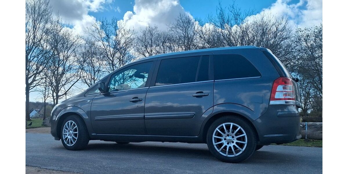 Opel Zafira 136.900 km 5.800 &euro; Offenbach 63071