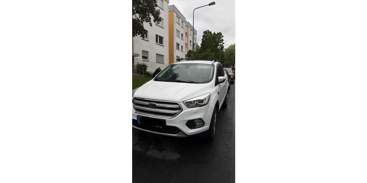 Ford Kuga 266.893 km 11.300 &euro; Frankfurt am Main 60594