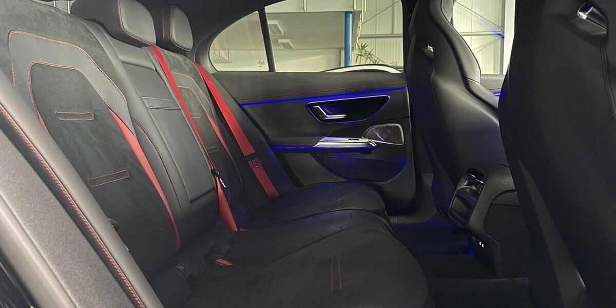 Mercedes-Benz E 53 AMG Hybrid 4M+DYNAMIC+21´´-PERFOR.SITZ-AHK 29.989 km 88.887 &euro; Groß-Umstadt 64823