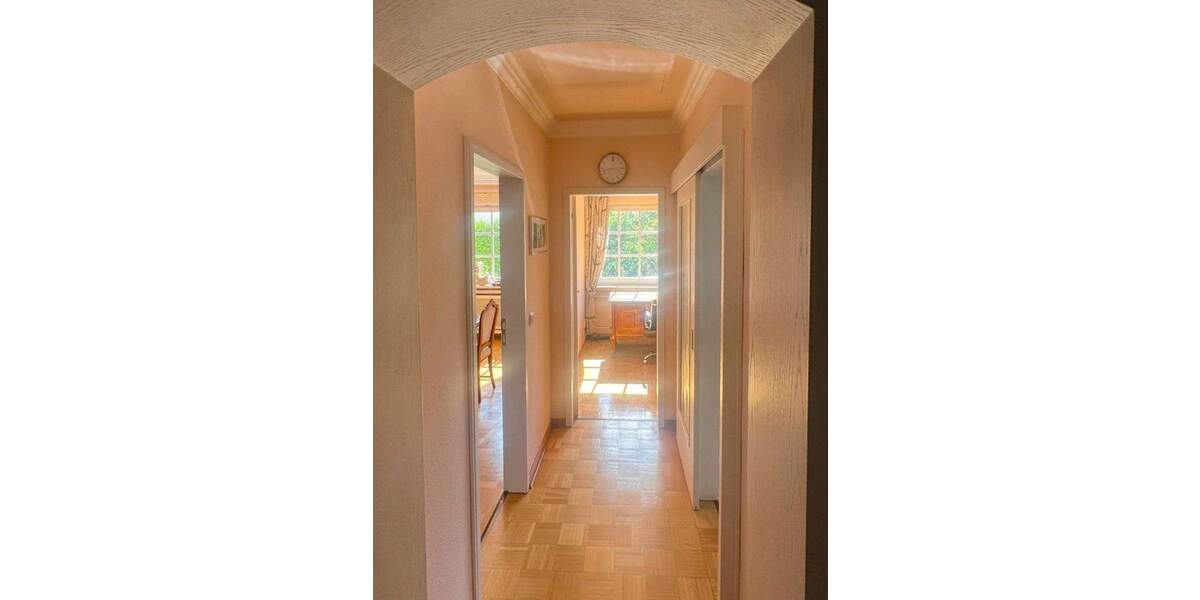 Einfamilienhaus Frankfurt am Main Bergen-Enkheim - 7 Zimmer, 224 m&sup2;, 1.395.000&euro; | Angebot:25743245