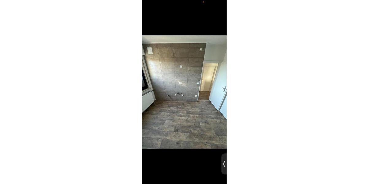 Dachgeschoßwohnung Obertshausen - 4 Zimmer, 90 m&sup2;, 1.400&euro; | Angebot:26367343